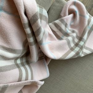 Burberry 100% Lambswool Throw, Made in England